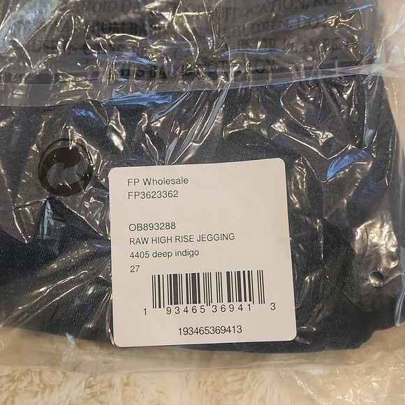 Free People Raw High Rise Jegging size 27 in deep indigo - Picture 4 of 7